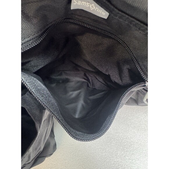 Samsonite Foldaway Lightweight Duffel Bag With Shoulder Strap NWT - Picture 9 of 10